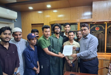 সরকারি বিশ্ববিদ্যালয়ের দাবিতে ব্রাহ্মণবাড়িয়ার শিক্ষার্থীদের স্মারকলিপি