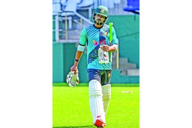 কলম্বোয় আত্মবিশ্বাসী নাজমুল বাহিনী