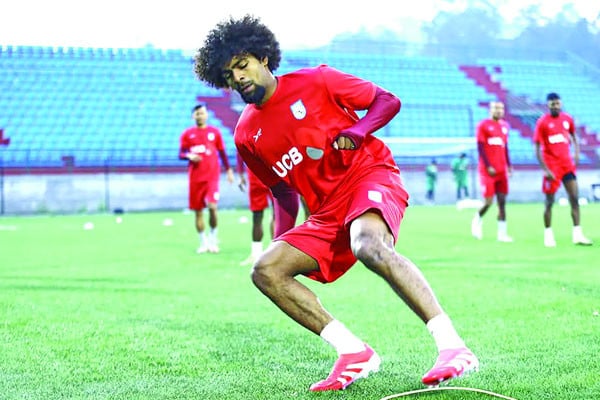 প্রবাসীদের জোয়ারে চ্যালেঞ্জে স্থানীয়রা