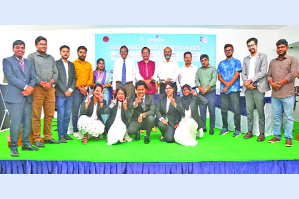 শান্ত মারিয়াম ইউনিভার্সিটিতে ব্যতিক্রমী বিতর্ক প্রতিযোগিতা