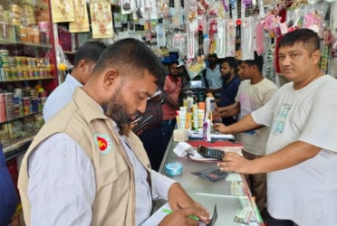 কুমারখালীতে চার প্রতিষ্ঠানে জরিমানা