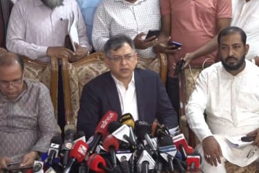 এক ব্যক্তি প্রধানমন্ত্রী পদে সর্বোচ্চ ১০ বছর, শর্তসাপেক্ষে একমত বিএনপি