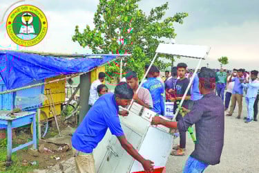 চলছে উচ্ছেদ-দখলের খেলা