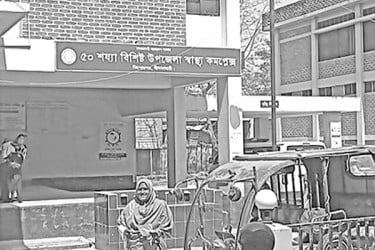 জোড়াতালিতে স্বাস্থ্য কেন্দ্রে চিকিৎসাসেবা