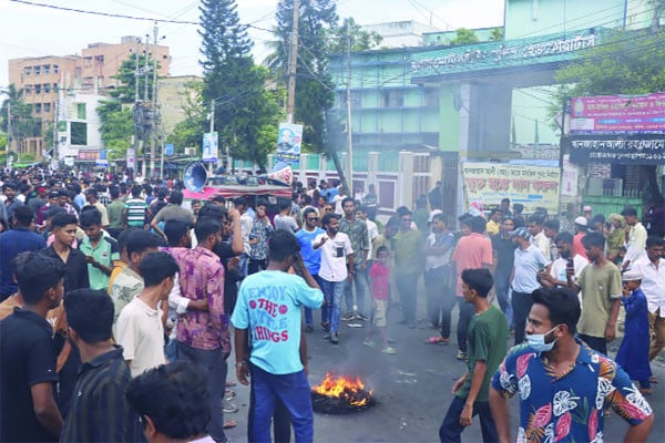 কেএমপি কমিশনারকে অপসারণে আলটিমেটাম