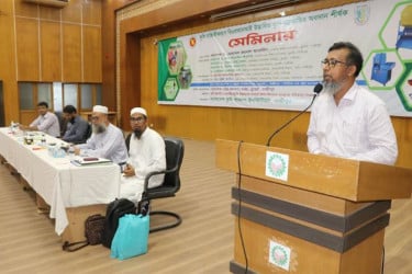 ‘কৃষিতে উদ্ভাবনী যন্ত্রই বদলাবে কৃষকের জীবনমান’
