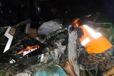 যশোরে দুর্ঘটনায় নিষিদ্ধ ছাত্রলীগের সাবেক নেতাসহ দুইজন নিহত