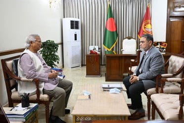 প্রধান উপদেষ্টার সঙ্গে সিইসির সাক্ষাৎ