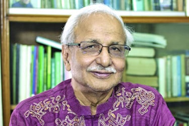 ক্ষমতার দাপটের ফল ভোগ