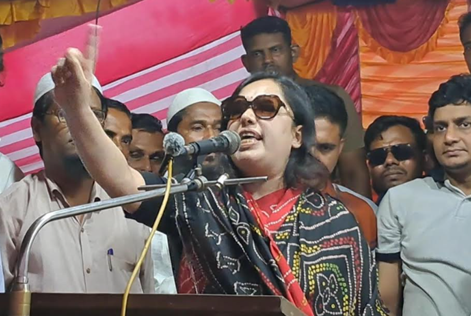 অবৈধ সরকারের ৩০০ এমপির বিরুদ্ধে একাই লড়াই করেছি: রুমিন ফারহানা