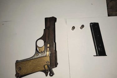 খুলনায় গুলিতে যুবক নিহত, আহত ২