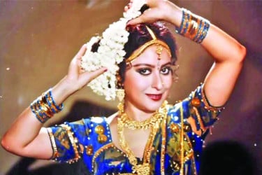 অঞ্জনাকে কেউ মনে রাখেনি
