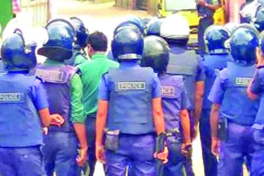 কাজে ফেরেননি ১৮৭ পুলিশ