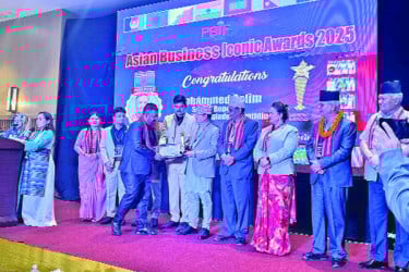 মাদকবিরোধী কাজে নেপালে ‘আইকনিক অ্যাওয়ার্ড’ পেলেন সেলিম