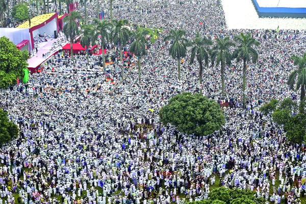 সোহরাওয়ার্দী উদ্যানে বিশাল সমাবেশ