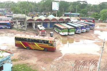 খানাখন্দে বেহাল লক্ষ্মীপুর পৌর বাস টার্মিনাল