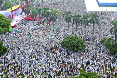 সোহরাওয়ার্দী উদ্যানে বিশাল সমাবেশ