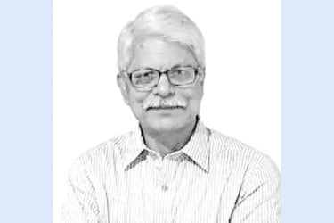 ইরানে ফের হামলা-প্রস্তুতির যুদ্ধবিরতি!