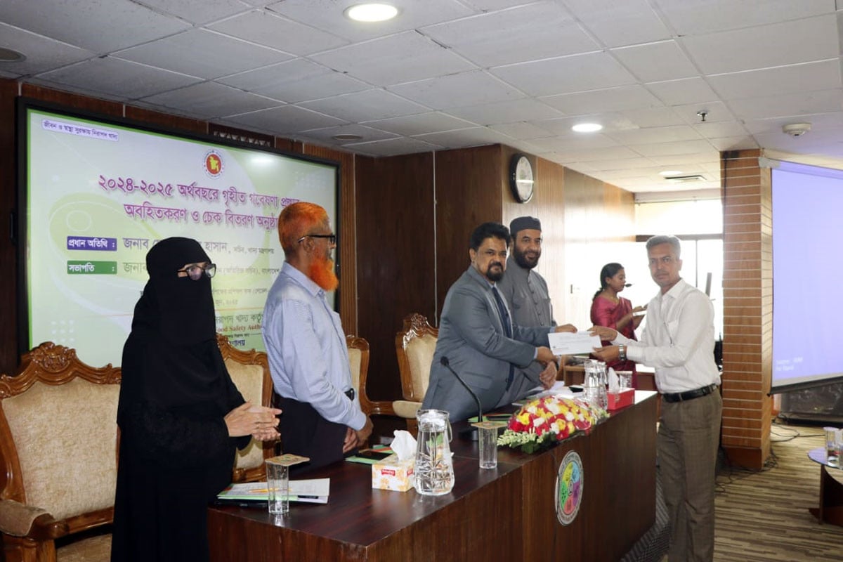 গবেষণাকে জনস্বার্থে কাজে লাগানোর আহ্বান খাদ্য সচিবের