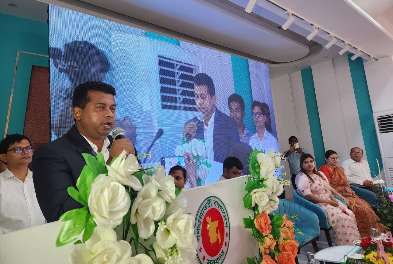সোনারগাঁয়ে প্রাথমিক শিক্ষার মানোন্নয়নে ১৫টি বিদ্যালয়ের ওয়েবসাইট উদ্বোধন