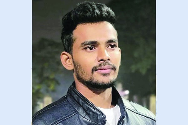 বিমানবন্দরে উপদেষ্টার ব্যাগে গুলিসহ ম্যাগাজিন