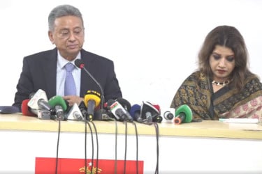মিথ্যাচারের মাধ্যমে মানুষের নজর ঘোরানোর সুযোগ নেই: আমীর খসরু