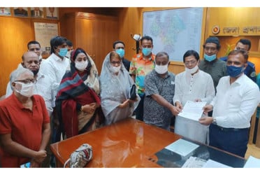 ছয় লেনের মহাসড়ক ও অসমাপ্ত দুই সেতু নির্মাণের দাবিতে স্মারকলিপি