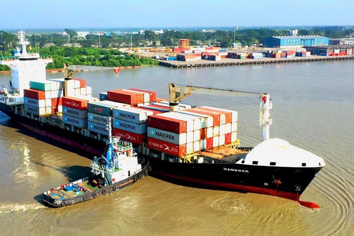 কাস্টমস আন্দোলনের কোনও প্রভাব পড়েনি মোংলা বন্দরে