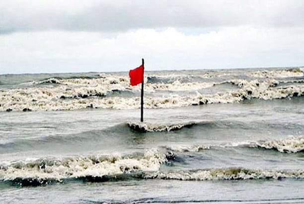 দেশের সব সমুদ্রবন্দরে ৩ নম্বর সতর্ক সংকেত