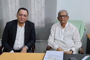 বিএনপি মহাসচিবের সঙ্গে শওকত আজিজ রাসেলের বৈঠক