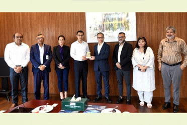 পোশাক খাতের চ্যালেঞ্জ মোকাবিলায় বিডা’র সহযোগিতা চায় বিজিএমইএ