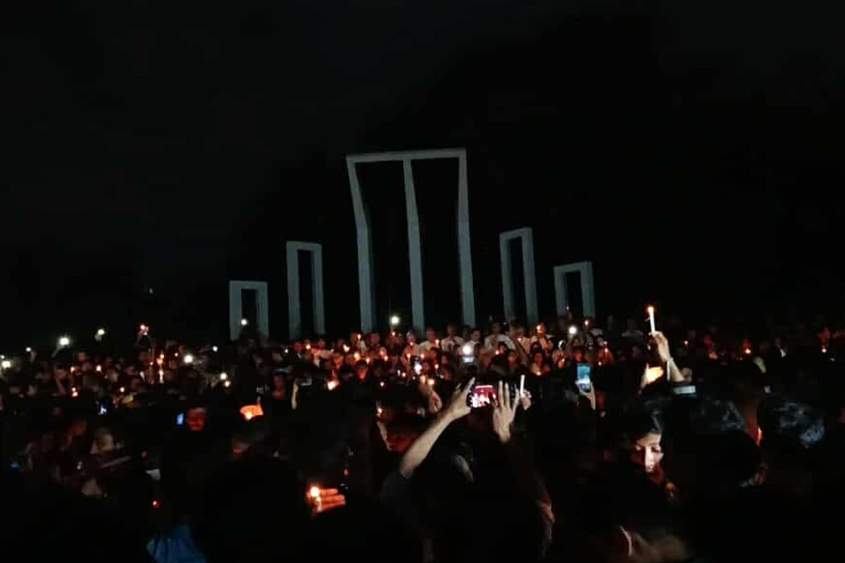 জুলাই শহীদদের স্মৃতি স্মরণে ছাত্রদলের মোমবাতি প্রজ্বলন
