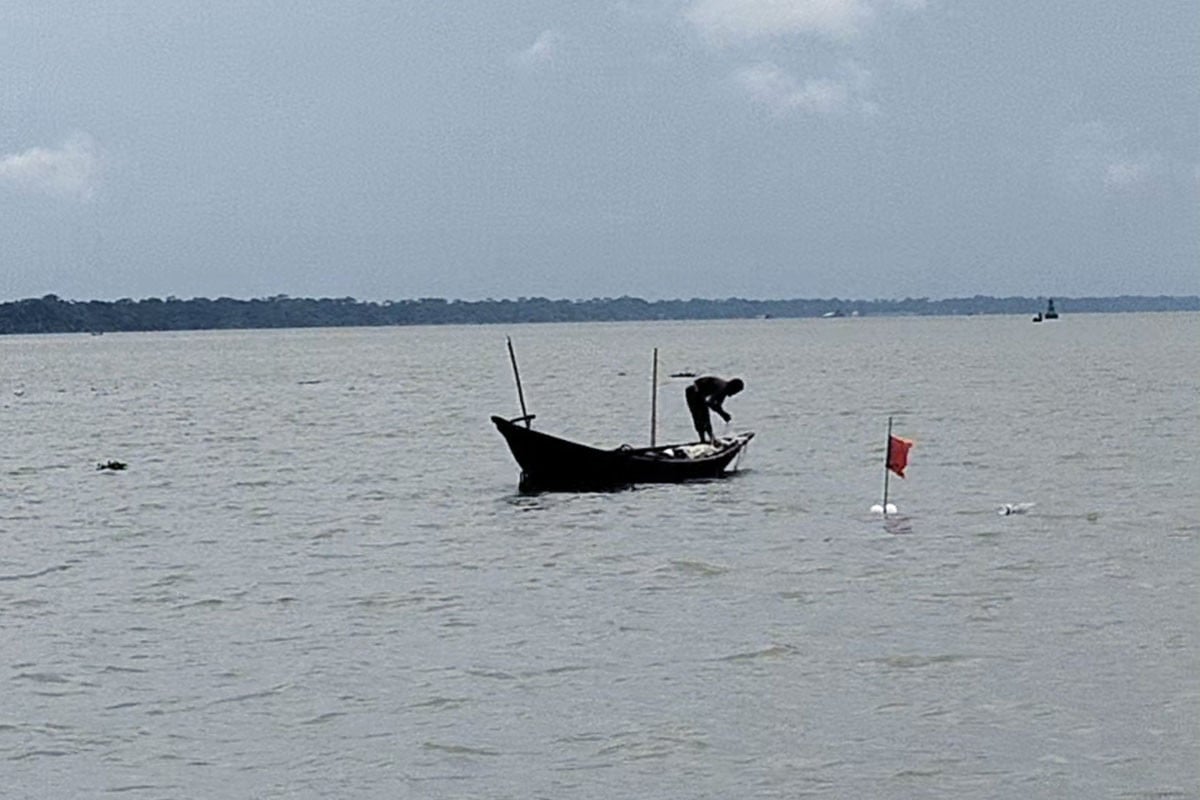 দেশের নদীবন্দরগুলোতে ১ নম্বর সতর্ক সংকেত
