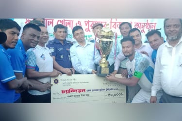 জেলা প্রশাসক ফুটবলে চ্যাম্পিয়ন ‘নীলফামারী ক্যাপিটালস’