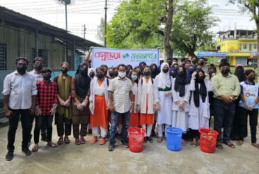 পলাশবাড়ীতে পরিচ্ছতা অভিযানের মধ্য দিয়ে যাত্রাশুরু বসুন্ধরা শুভসংঘের