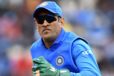 ‘ক্যাপ্টেন কুল’ ট্রেডমার্কের জন্য ধোনির আবেদন