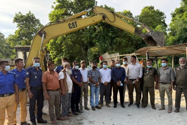 ঘাটাইলে গজারি বনে অবৈধ দুই সীসা কারখানা গুঁড়িয়ে দিল প্রশাসন