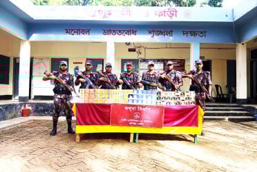 ফেনীতে কোটি টাকার ভারতীয় মালামাল জব্দ