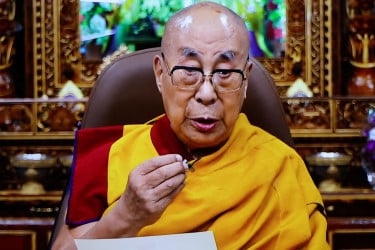 উত্তরসূরি রেখে যাওয়ার ঘোষণা দালাইলামার