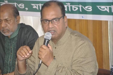 কেউ কেউ বুঝে অথবা না বুঝে হাসিনার ষড়যন্ত্রে পা দিয়েছে : দুদু