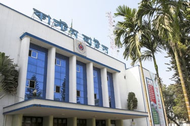 চট্টগ্রাম কাস্টম হাউসের কমিশনার সাময়িক বরখাস্ত