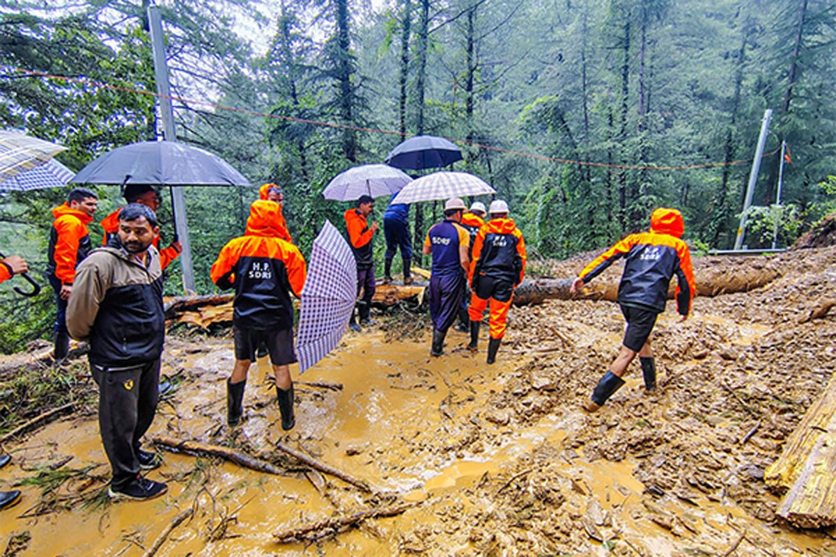 ভারতের হিমাচলে ভারী বৃষ্টিপাতে নিহত ৩০, রেড অ্যালার্ট জারি