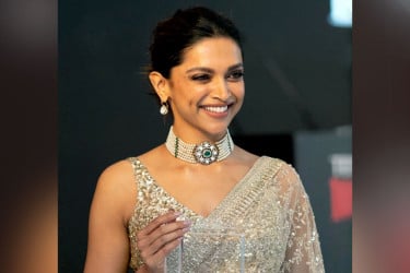 হলিউডে বিশেষ সম্মান পেলেন দীপিকা