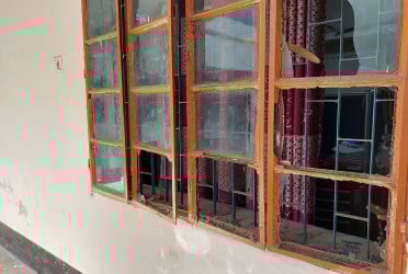 পাটগ্রাম থানা চত্ত্বরে দুষ্কৃতিকারী-পুলিশ সংঘর্ষে পুলিশসহ আহত ২০
