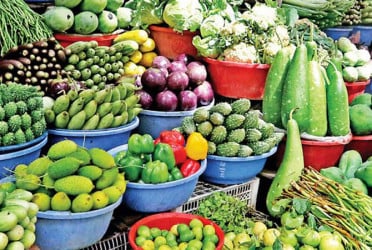 রাজধানীতে ক্রমাগত বাড়ছে সবজির দাম
