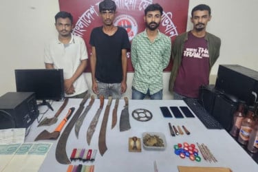 বগুড়ায় অপহৃত তিন শিক্ষার্থী উদ্ধার, আটক ৪