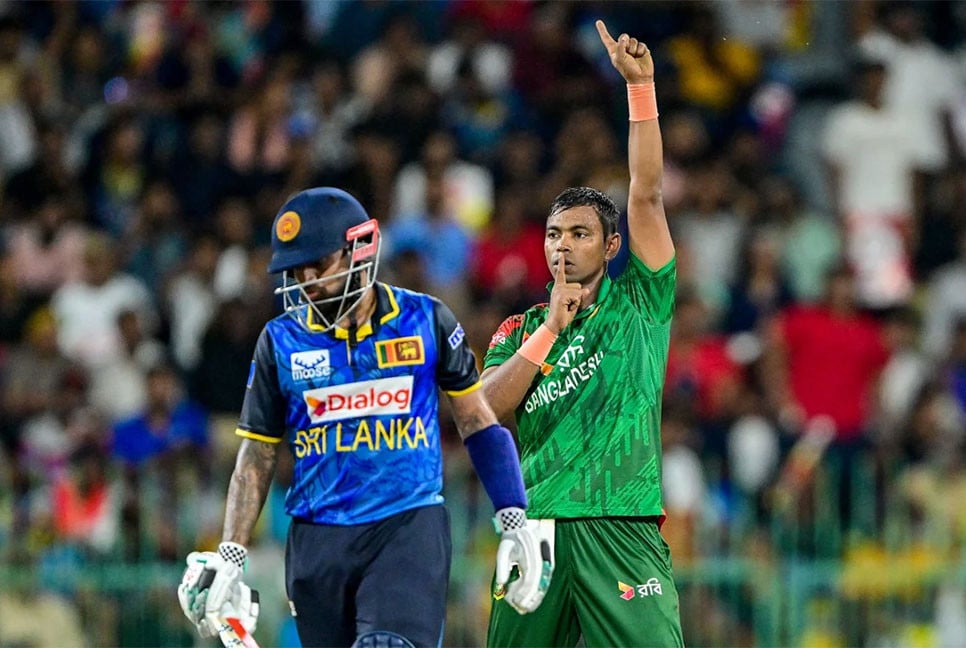 লঙ্কানদের চেপে ধরেছে টাইগাররা