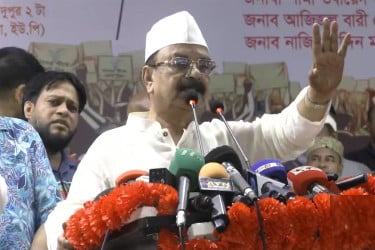 বিএনপি নামলে নির্বাচন পেছানোর সাহস কারো নেই : গয়েশ্বর