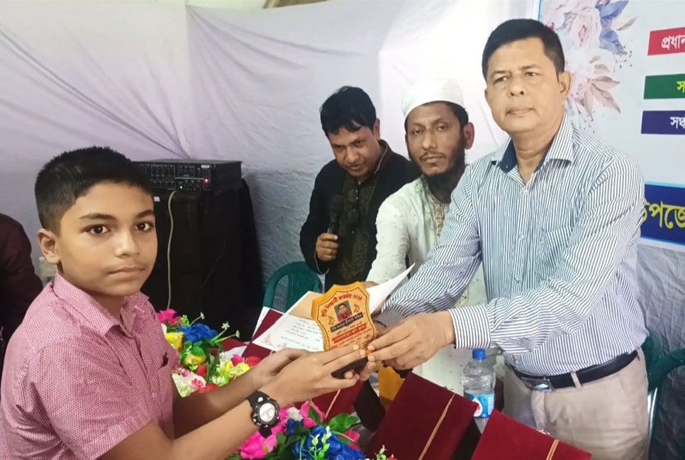 ভোলায় বৃত্তিপ্রাপ্ত ৩১ শিক্ষার্থীকে সংবর্ধনা