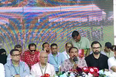 শেখ হাসিনা ক্রীড়াঙ্গনকেও কলুষিত করেছে: হাফিজ
